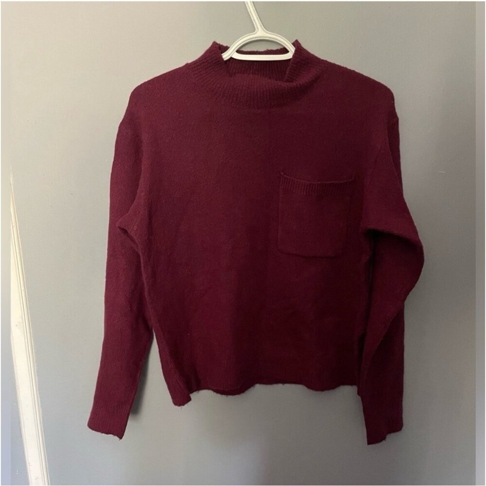 Vero Plum Petite Sweater Medium Ribbed Fit Knit Cozy Fall Purple Soft